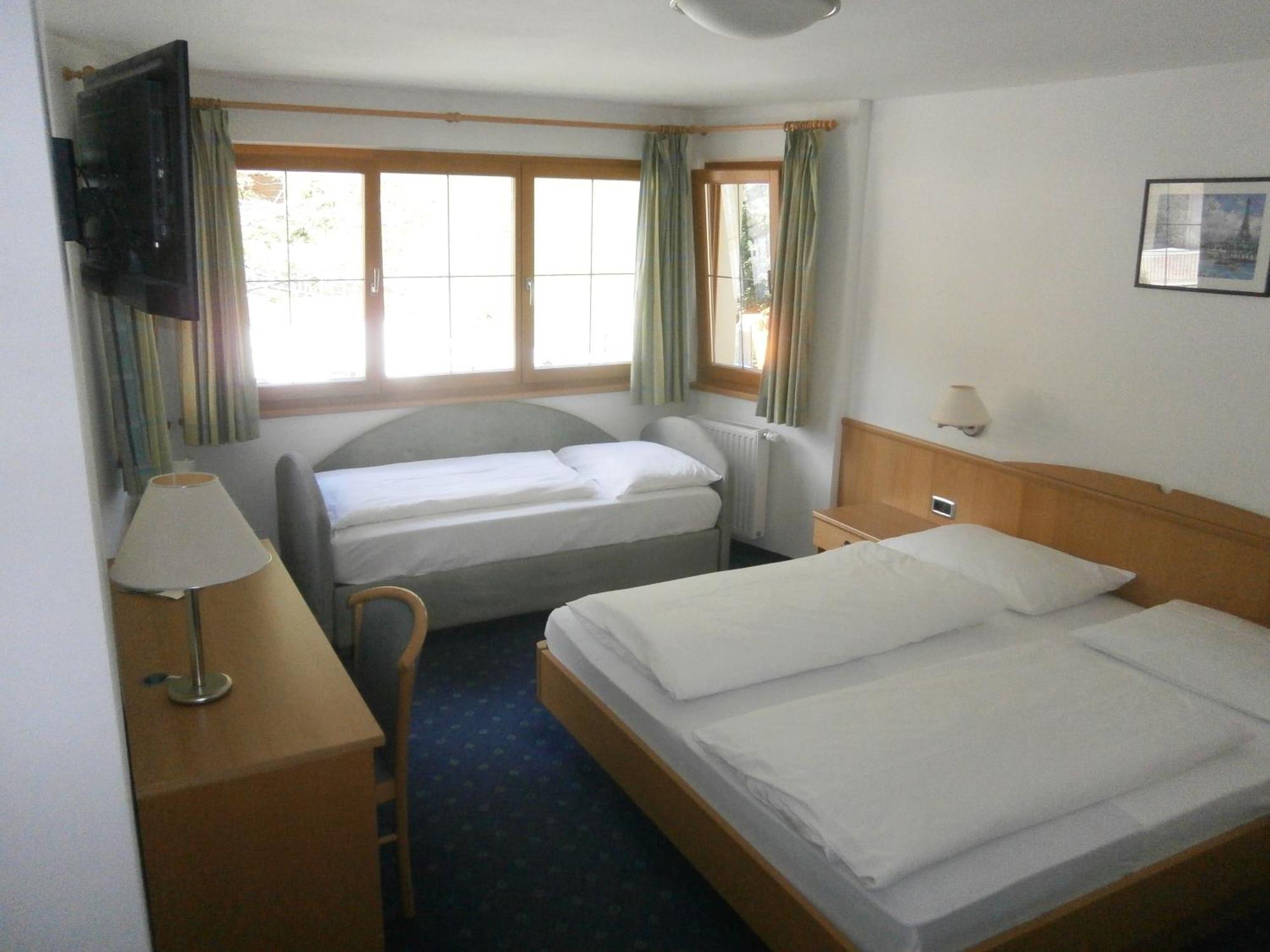 Hotel Schoelzhorn Superior Racines Bilik gambar